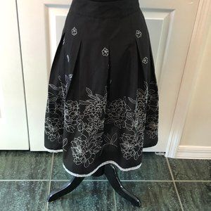 black and white summery "elementz" brand  skirt - S